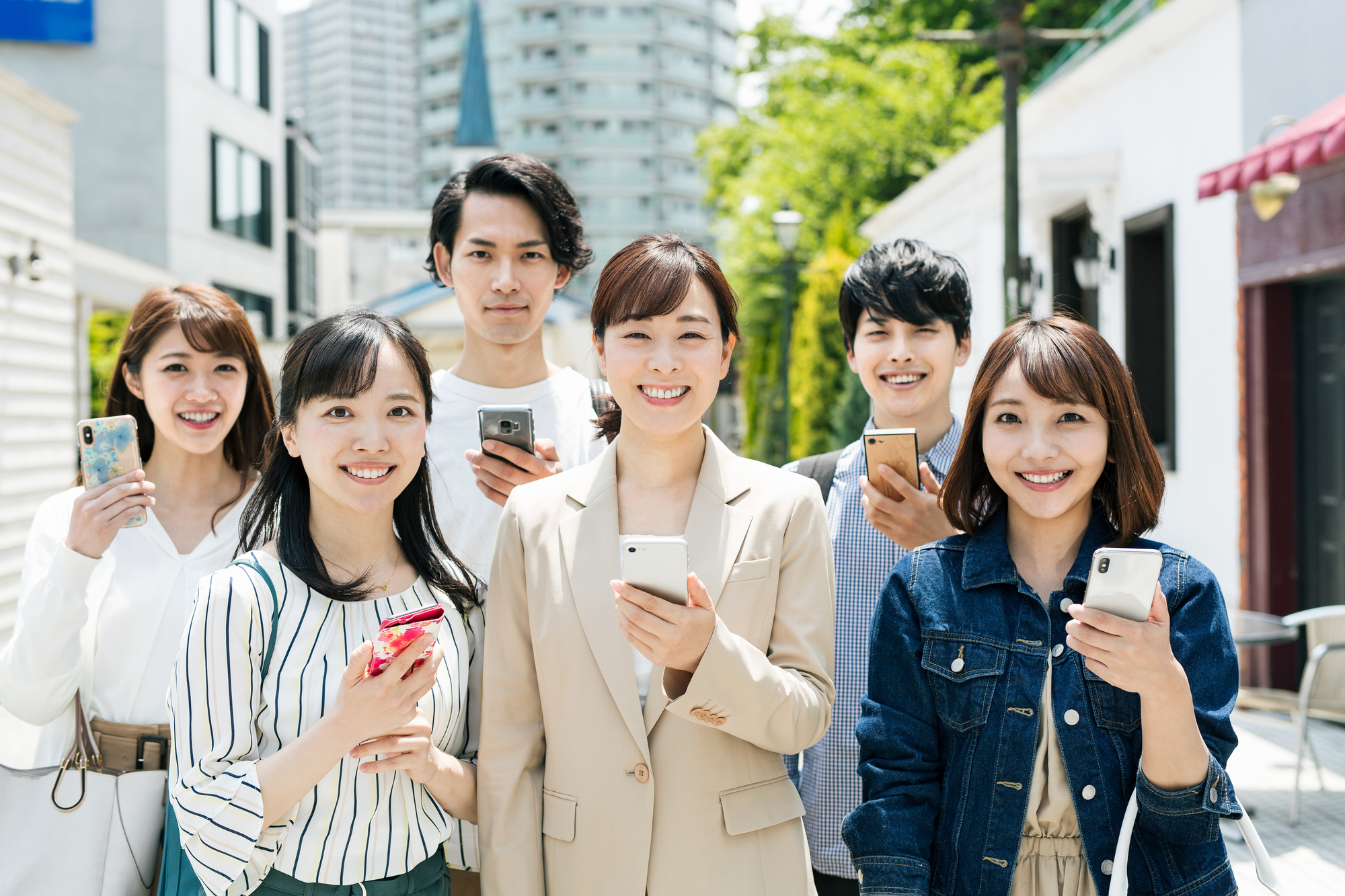 スマホユーザーのイメージ